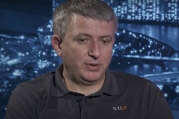Романенко: Депутат своим эпатажем вызывал закономерный вопрос к «слугам»: зачем они держат этого любителя Лукашенко?