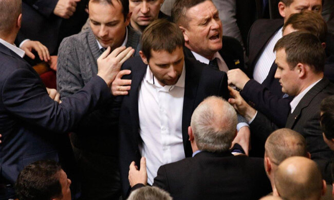 Верховная Рада драка