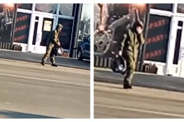 Российский военный с черным пакетом заблудился в Мелитополе, видео: "бродил по улице и..."