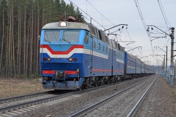Поїзд збив на смерть батька трьох дітей: подробиці трагедії в Дніпрі