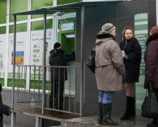 Блокировка карт украинцев: в НБУ сделали срочное заявление, "банки могут автоматически..."