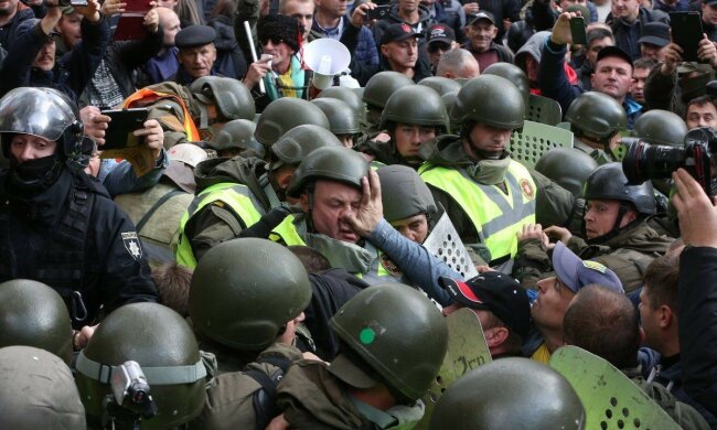 бунт, протест