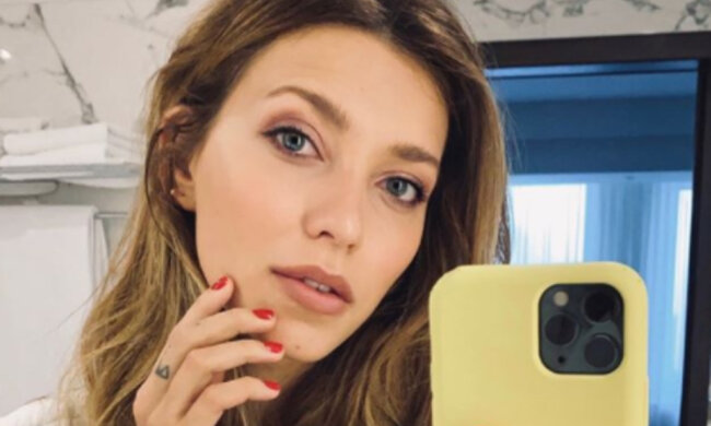 Тодоренко из "Орла и решки" уснула в грязной робе, редкое фото облетело Сеть: "Работящая, Владу повезло"