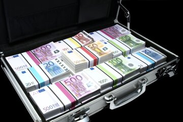 Жителям Донбасу передадуть тисячі євро допомоги: подробиці
