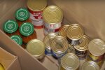 Безкоштовні продукти для ВПО та пенсіонерів у Сумах