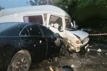 У Києві шалені перегони закінчилися ДТП: примчали швидкі, деталі і кадри