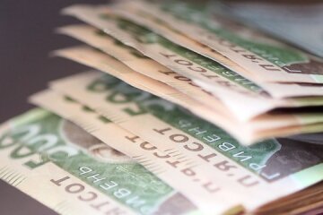 Велика зарплата: хто в Україні отримує 50 тис. гривень