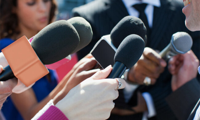 Журналисты