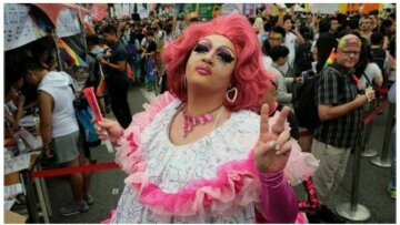 Фотографи показали наймасштабніший гей-парад у Азії (фото)