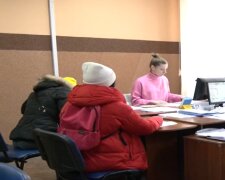 Денежная помощь для пенсионеров в Днепропетровской области