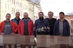 "Ви залишили нас без штанів": змучені карантином українці показали владі свою думку, непристойні кадри