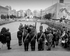 Як Майдан прощався з відомим героєм АТО (фото)