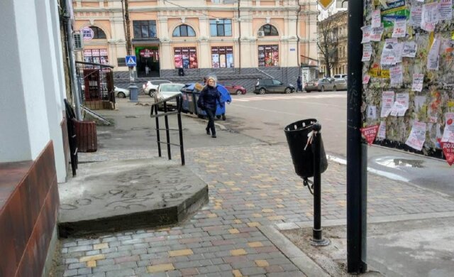 Одесситам показали, как в центре города издеваются над пешеходами: красноречивые кадры