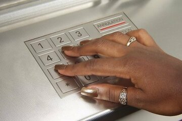 Українці мільярдами забирають гроші з банків: що стало причиною тривоги