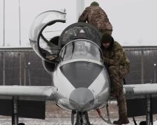 Перший раз після катастрофи: у Харківській області відновили польоти на Ан-26, відео