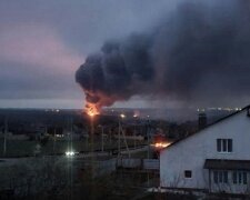 Під російським Бєлгородом гримлять вибухи і палає військовий об'єкт: з'явилися кадри
