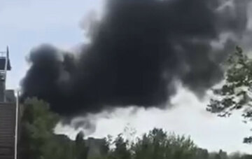 Шесть ракет прилетели по Одессе, в воздух поднялись столбы черного дыма: куда пришлись удары