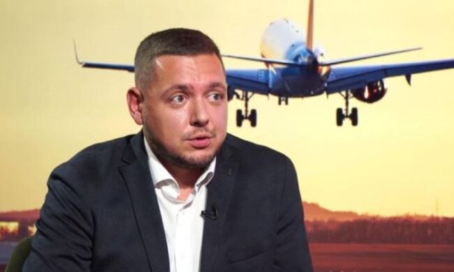 Я хочу показати нашому глядачеві і, може, дійде до вищих чиновників, в яких умовах працює митниця, - Берестенко