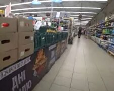 Жестоко били впятером: на участника АТО с инвалидностью напали в супермаркете, фото