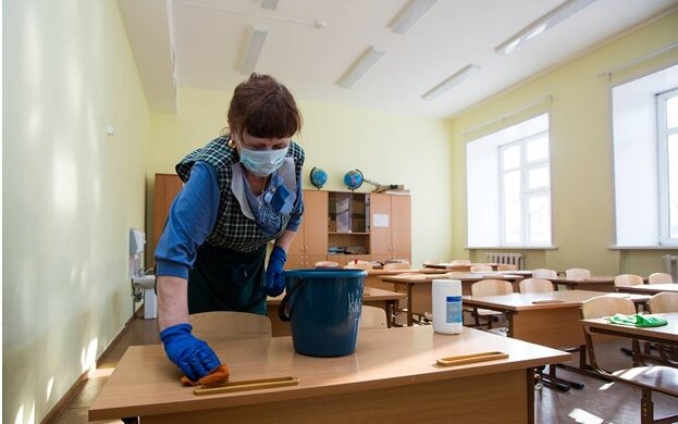 Карантин закручує гайки: вчитися у ВНЗ доведеться дистанційно