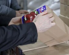 Гуманитарная помощь для пенсионеров в Запорожье