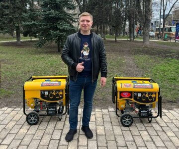 Андрей Андреев и киевские волонтеры предоставили ВСУ два генератора и ударный дрон
