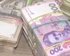 Грошова допомога для пенсіонерів у Полтавській області