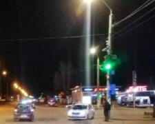 В Одессе водитель на грузовике сбил женщину и поехал дальше: медики оказались бессильны