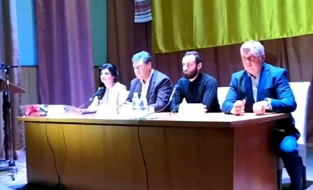 "Пойдем поговорим!" Глава Житомирщины сорвался на крик из-за критики