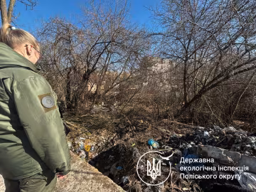 Звалище на березі Біянки