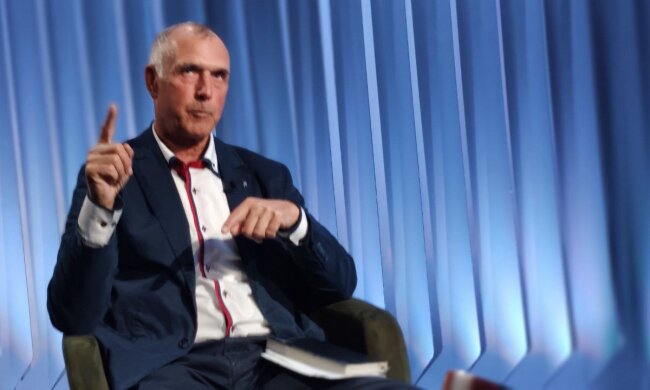 Удовик рассказал, как снять языковой вопрос в Украине