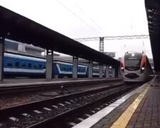 Укрзалізниця, поїзд
