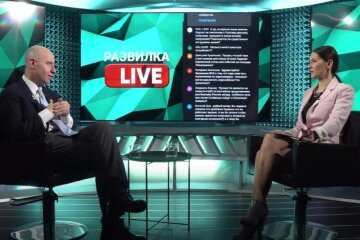 Руслан Бизяев предположил, с каким сообщением Блинкен прилетел к Зеленскому в Киев