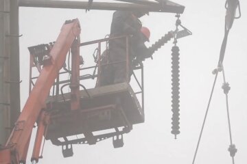 Графики отключения света в Запорожье и области на 6 февраля