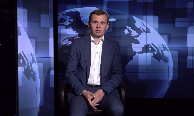 Не знаю жодного олігарха, який фінансує напряму партії або бере участь в приватизації, - Бортник