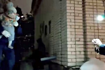 Пологи в каналізації. Фото: скріншот Telegram