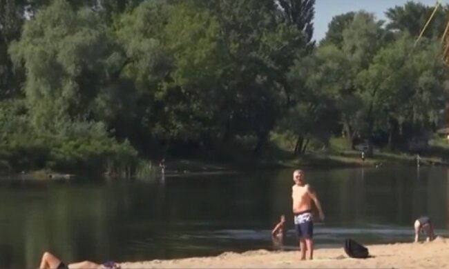 Як кияни дотримуються карантин після відкриття пляжного сезону, відео: "неможливо терпіти"