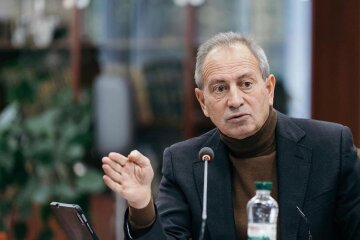 Микола Томенко