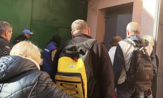 Бесплатные продукты для ВПЛ и пенсионеров в Днепропетровской области