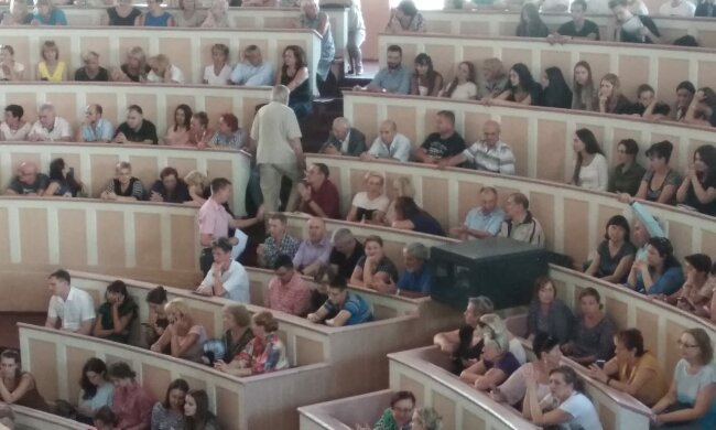 Колектив ОНМедУ звернувся до Зеленського: Посада ректора виборна і не може «продаватися будь-кому»