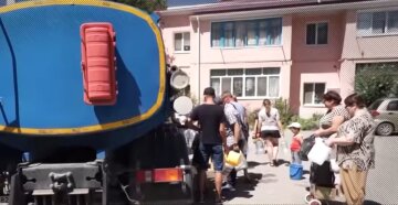 «Гиря, привязанная к ногам»: россияне заплатят десятки миллиардов за воду в Крыму со своих карманов