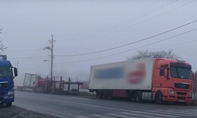 Зникла дівчинка підняла на вуха поліцію двох областей: "поїхала з далекобійником в Чорноморськ"