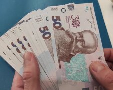 Денежная помощь для пенсионеров в Запорожье