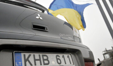 Украинцы смогут не платить за растаможку авто, но повезет единицам: кто сэкономит