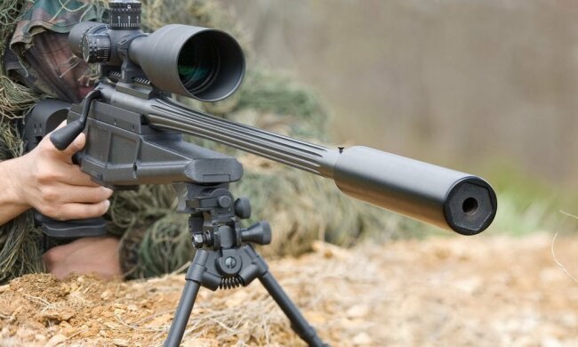 Горжусь ВСУ: снайпер мощным выстрелом «снял» боевика, появилось видео