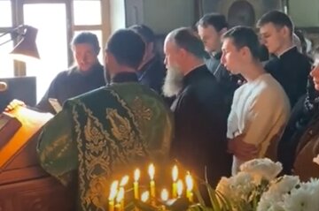 "Батько наш Онуфрій, УПЦ нам мати": в храмі Московського патріархату переспівали відому пісню