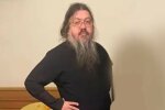 "Чому він на волі, а не у ізоляторі?!": скандальний єпископ після зустрічі з СБУ знову розгулює з неповнолітніми