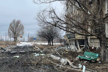 Враг нанес 34 удара по городам Донецкой области: проводится срочная эвакуация, фото