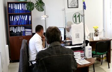 Денежная помощь в Запорожье