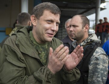 Prime Minister of the self-proclaimed Donetsk People’s Republic Alexander Zakharchenko gesture